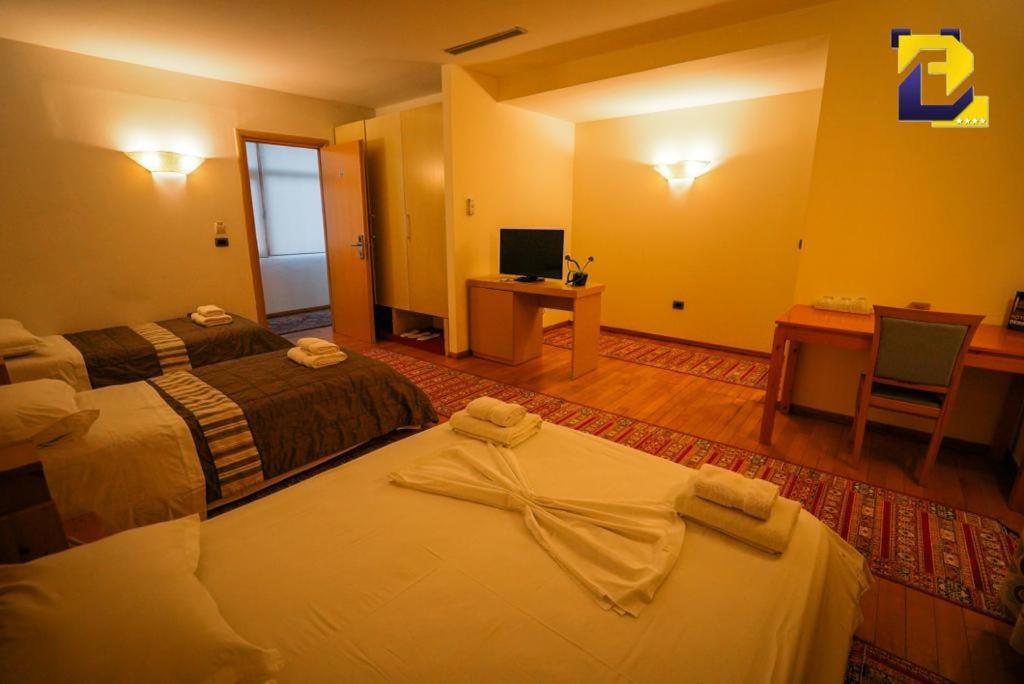 Hotel Bermon Tirana Exteriér fotografie