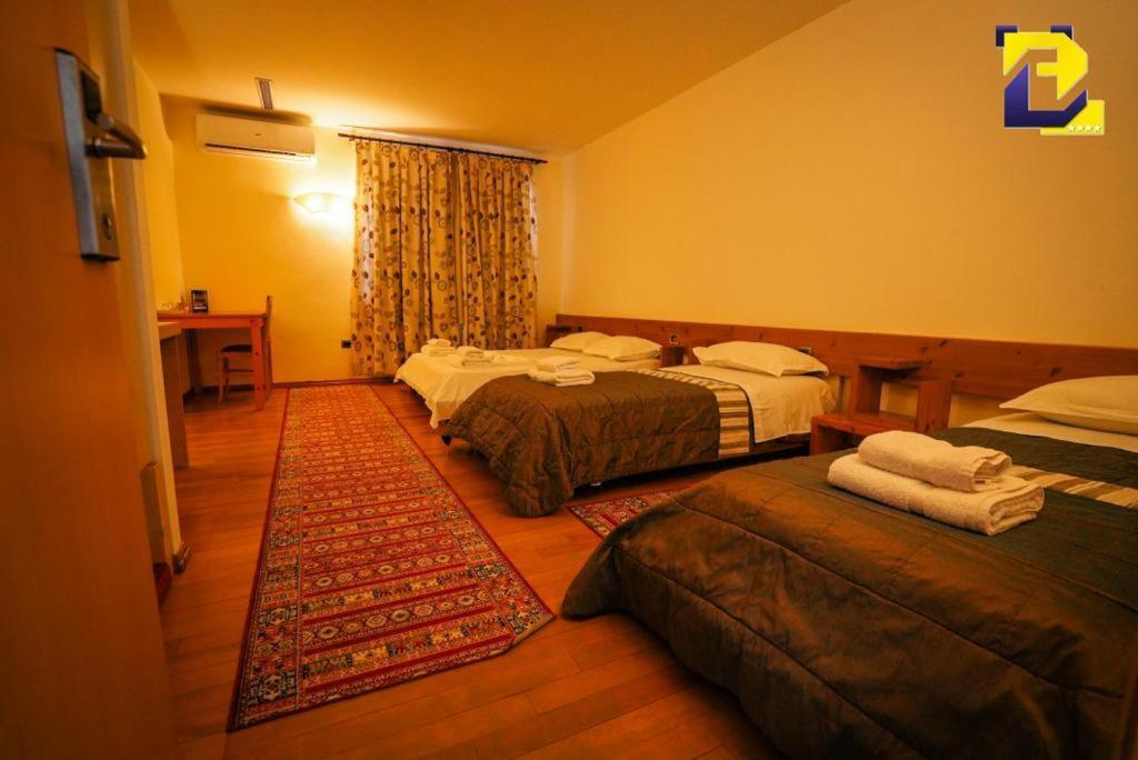 Hotel Bermon Tirana Exteriér fotografie